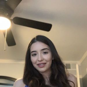 Meet your Posher, Ana